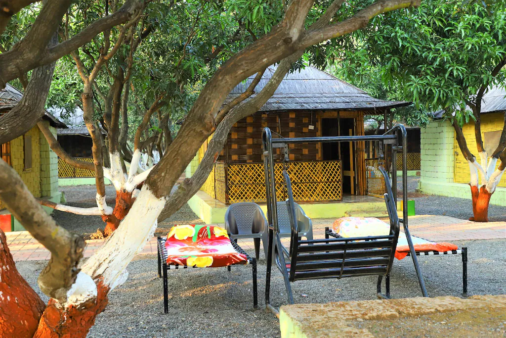 Camp Wildberry ,Gir