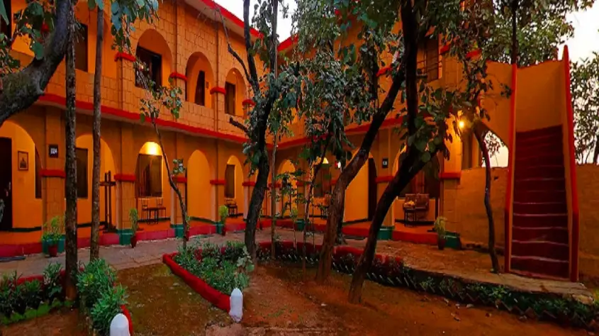 Krishna Jungle Resort , kanha